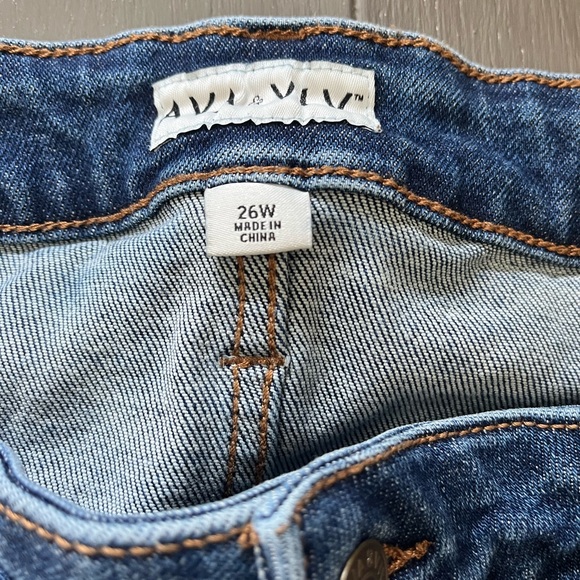 Ava & Viv plus size jean shorts- size 26w - Picture 2 of 3